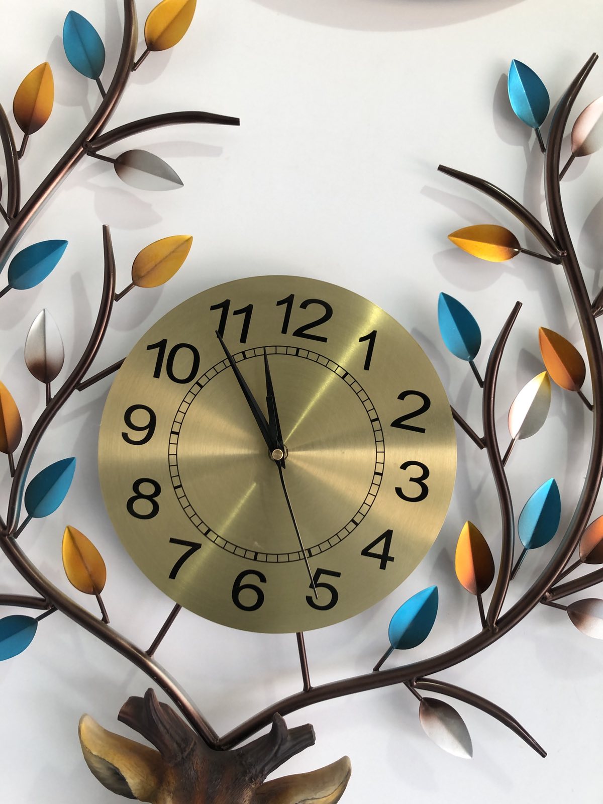 Artistic Look Deer Head Design With Elegant Antler Branches Wall Clock