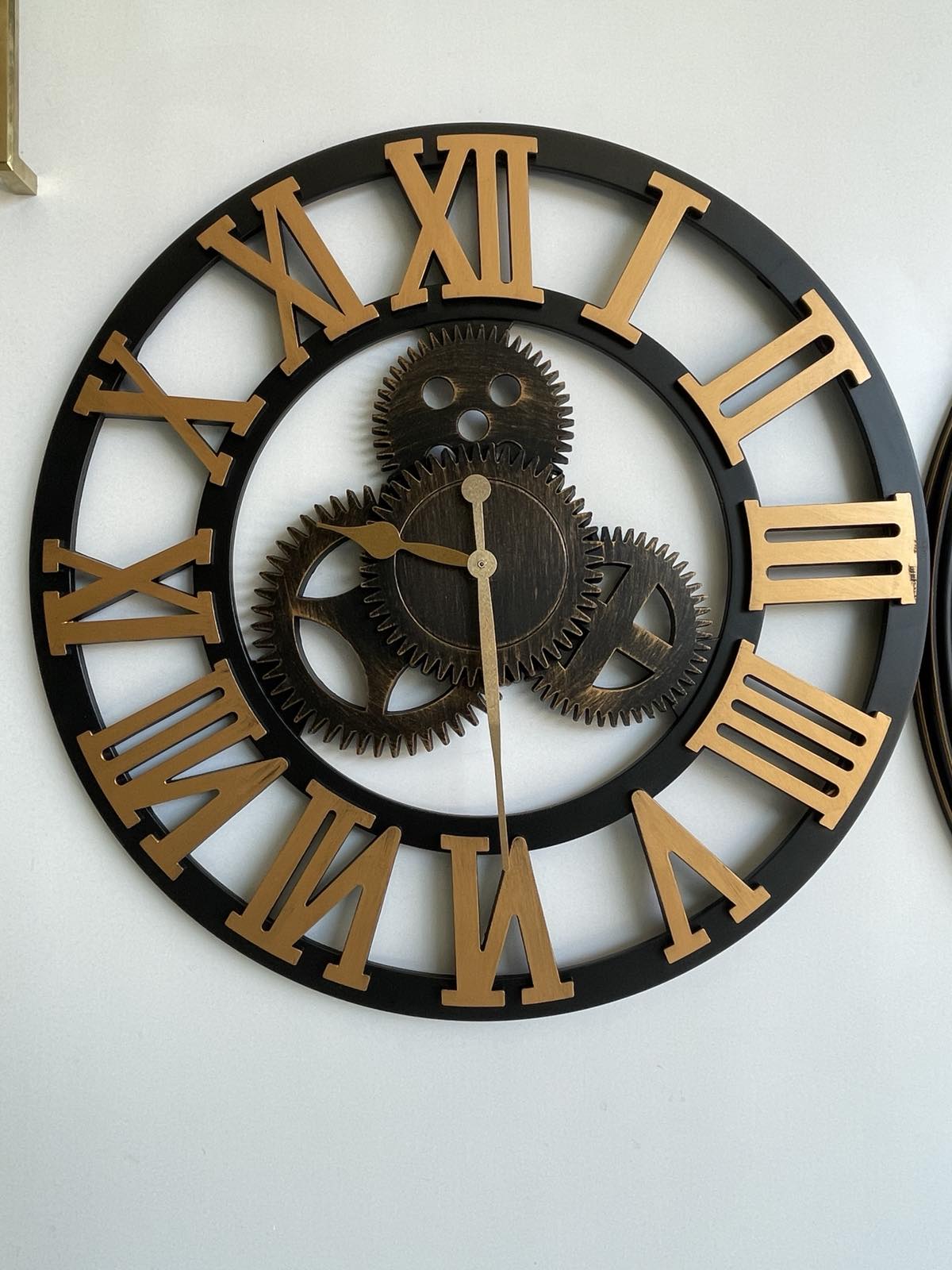 Industrial Vintage Wall Clock – A Timeless Statement