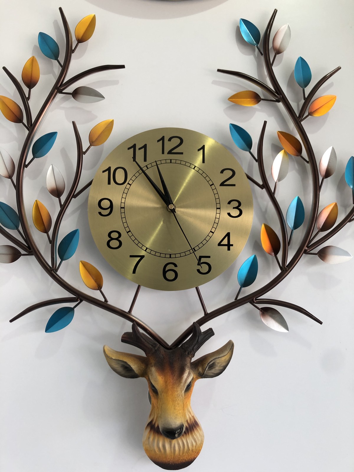 Artistic Look Deer Head Design With Elegant Antler Branches Wall Clock