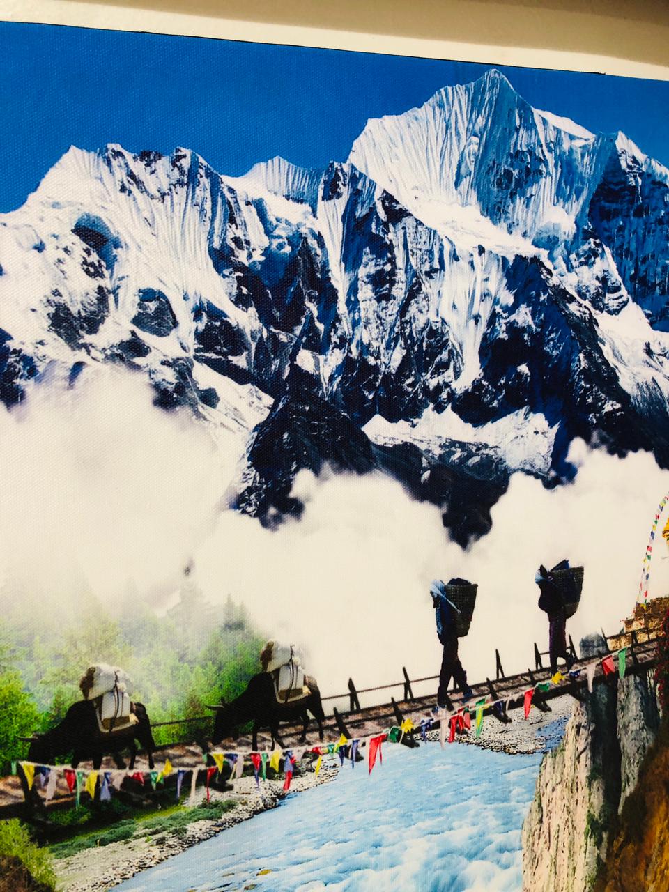 🏔🌄 canvas shows a beautiful Himalayan scenec 🏔🌄