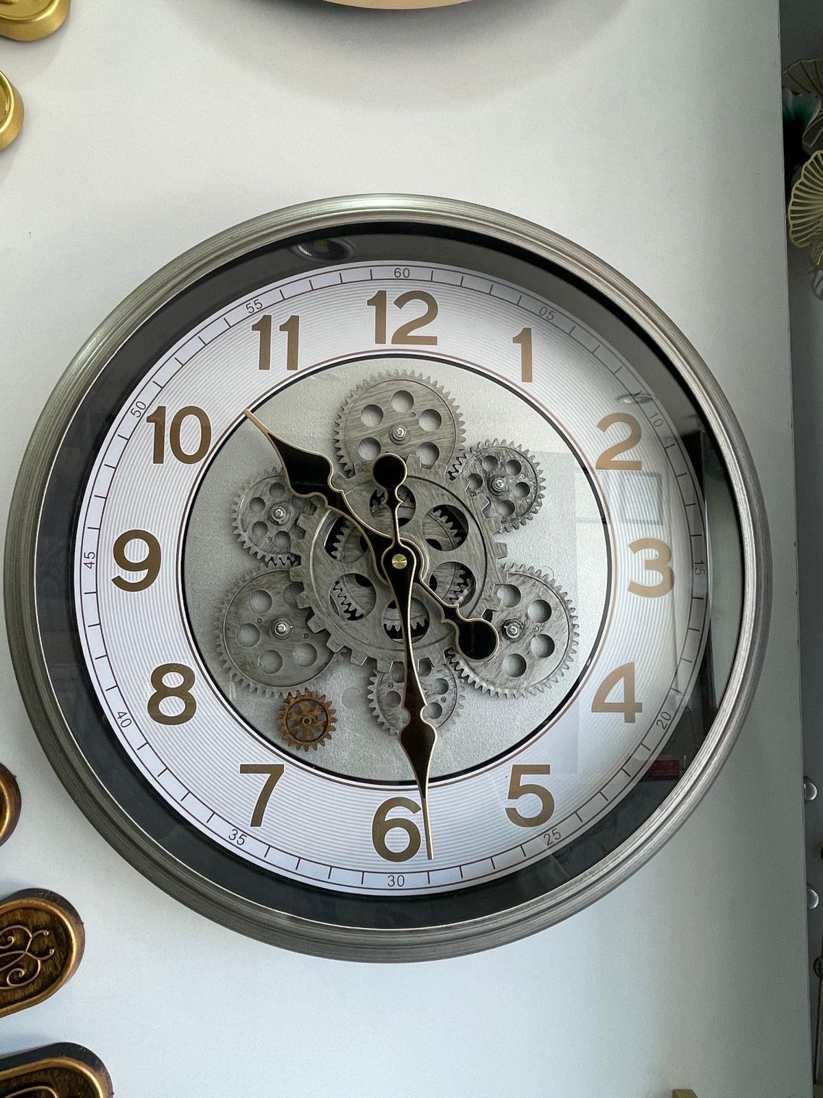 🕰️ Luxury Gear Design Wall Clock 🕰️