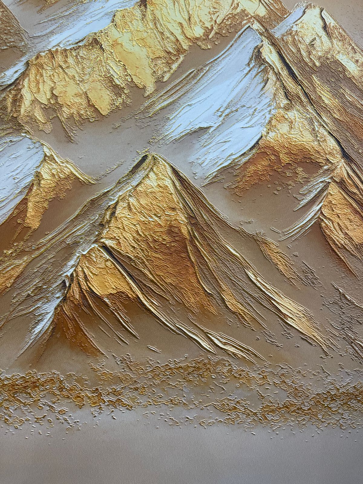 Experience the majestic beauty of Mount Everest like never before with this stunning Palif Night artwork ✨🏔️