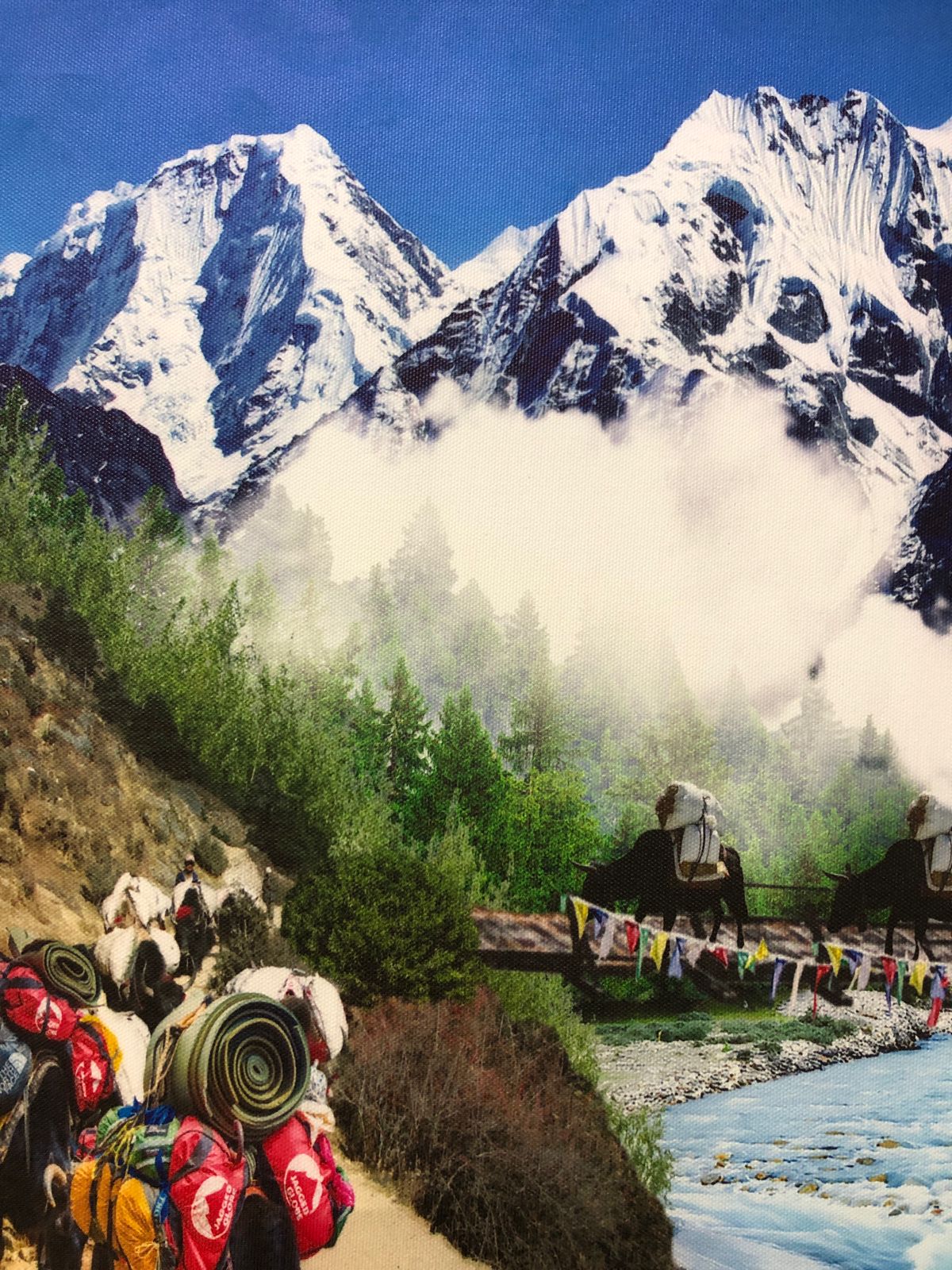 🏔🌄 canvas shows a beautiful Himalayan scenec 🏔🌄