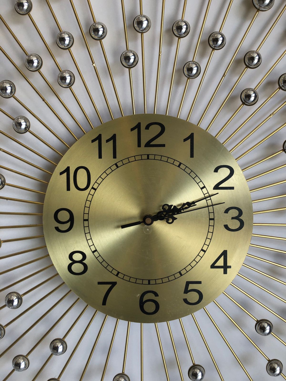 Elegant Sunburst Wall Clock – A Statement of Luxury & Style