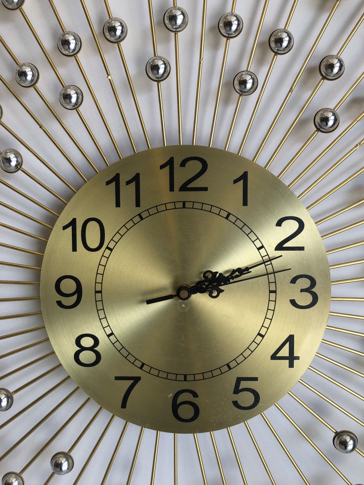 Elegant Sunburst Wall Clock – A Statement of Luxury & Style