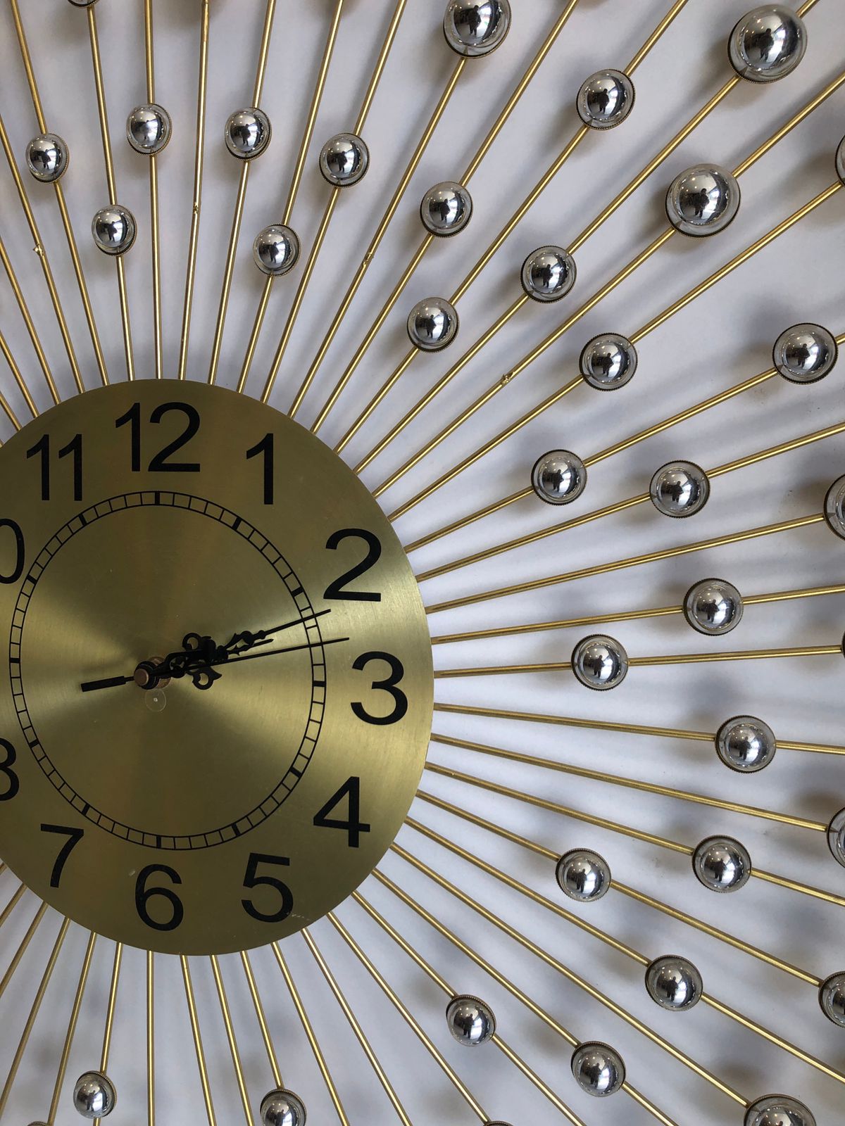 Elegant Sunburst Wall Clock – A Statement of Luxury & Style